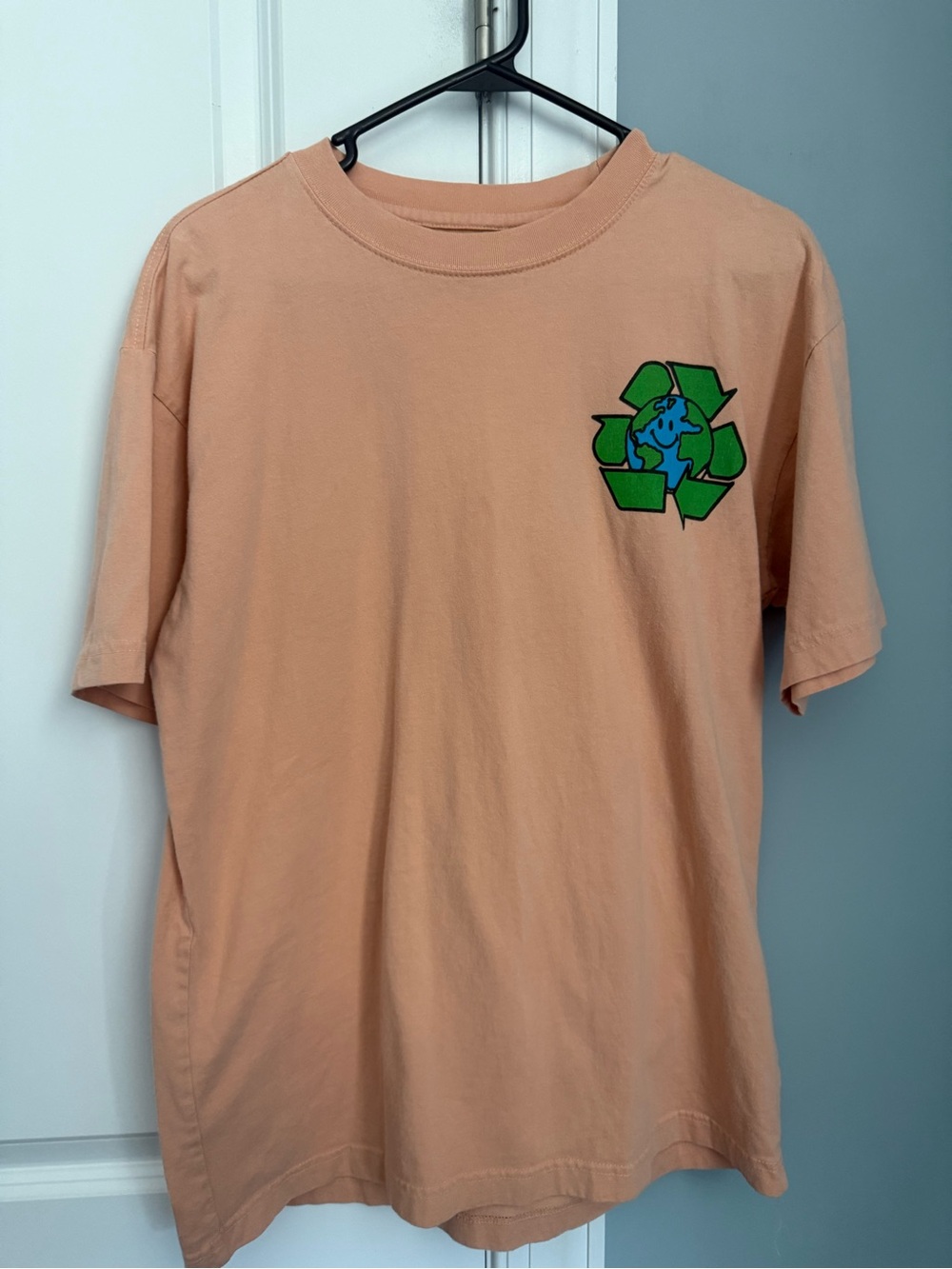 Chinatown Market Peach Men’s T-shirt